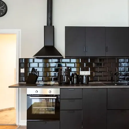 Kudamm Ac Selfcheckin Free Street Parking