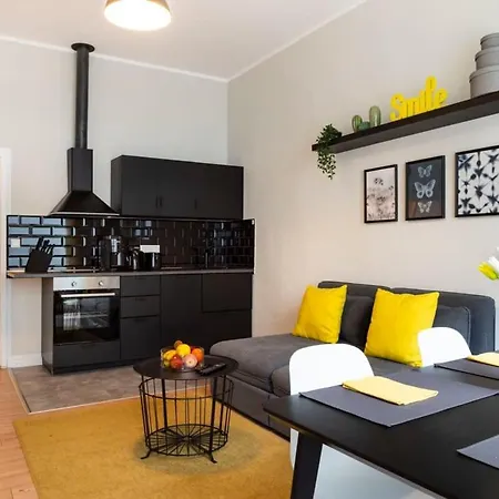 Kudamm Ac Selfcheckin Free Street Parking