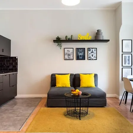 Kudamm Ac Selfcheckin Free Street Parking *