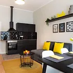 Kudamm Ac Selfcheckin Free Street Parking