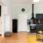 Kudamm Ac Selfcheckin Free Street Parking Berlin