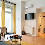 Lägenhet Kudamm Ac Selfcheckin Free Street Parking *