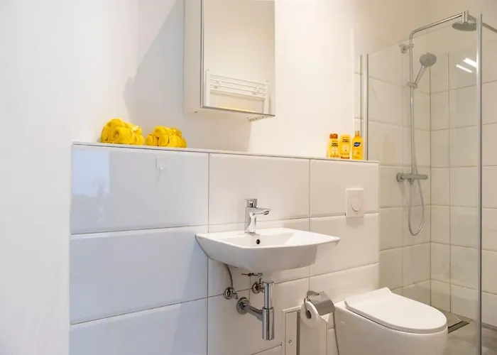 Kudamm Ac Selfcheckin Free Street Parking